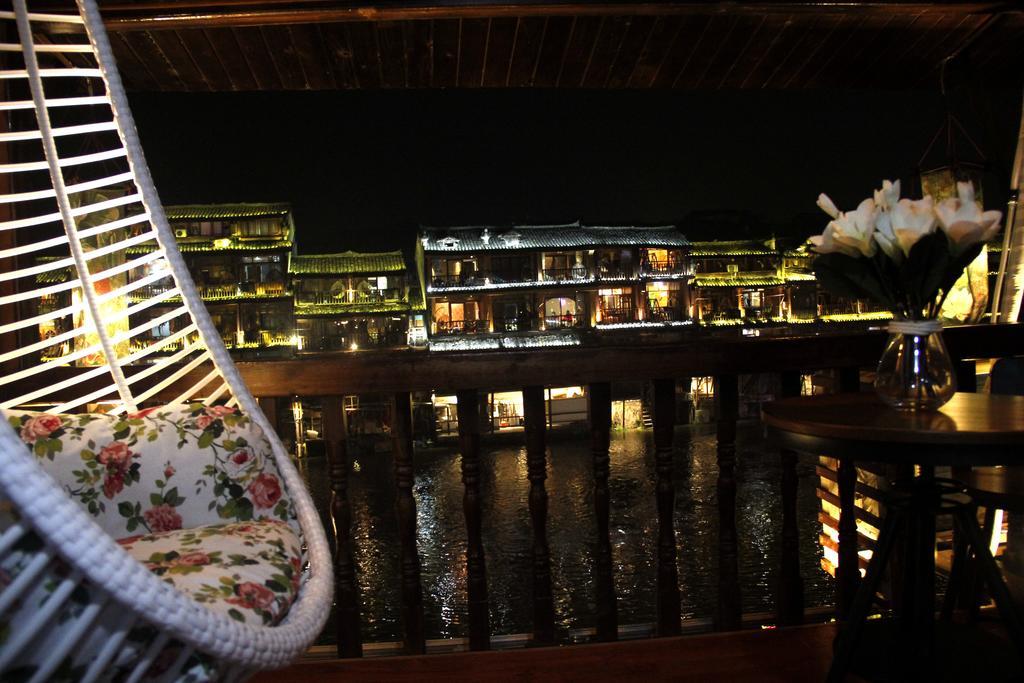 Fenghuang 1St Apartment Экстерьер фото